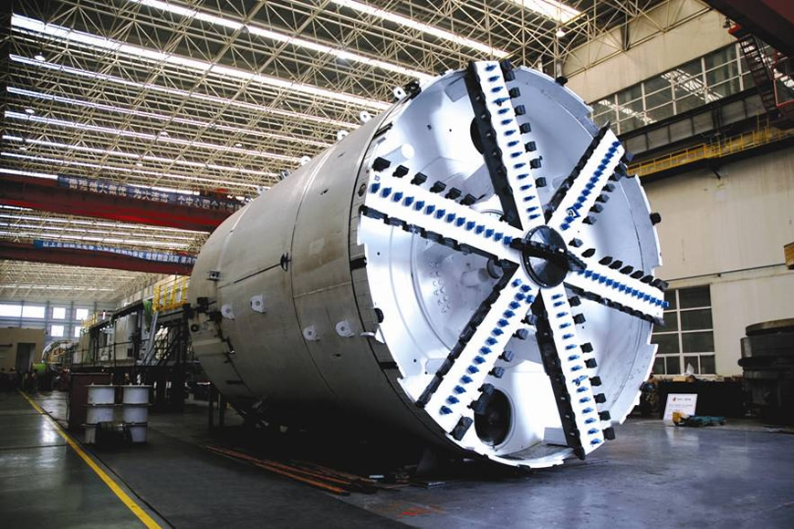 Tunnel boring machine